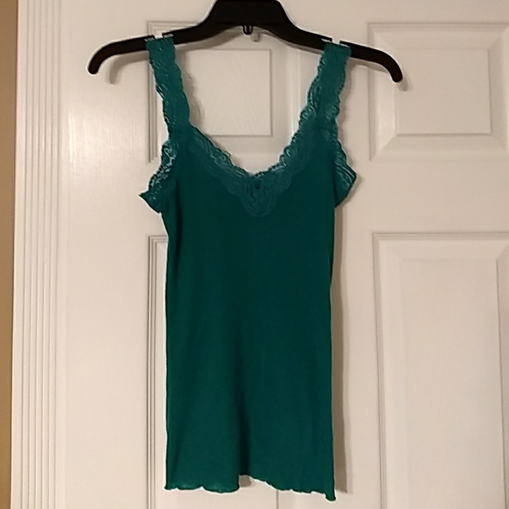 Rue21 women's top size Medium